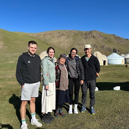 Bagysh Yurt Camp Azamat At Song Kol Lake מראה חיצוני תמונה