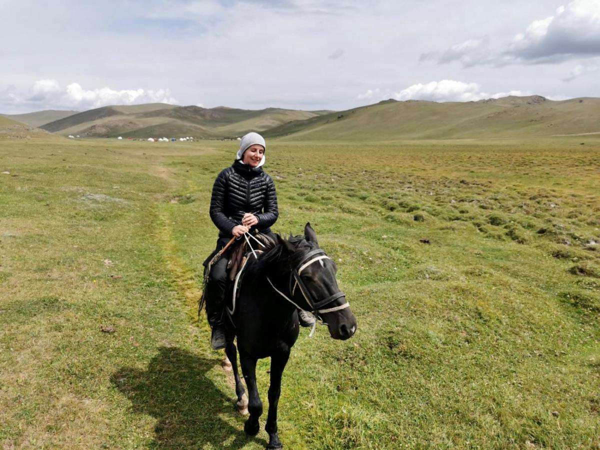 Bagysh Yurt Camp Azamat At Song Kol Lake מראה חיצוני תמונה