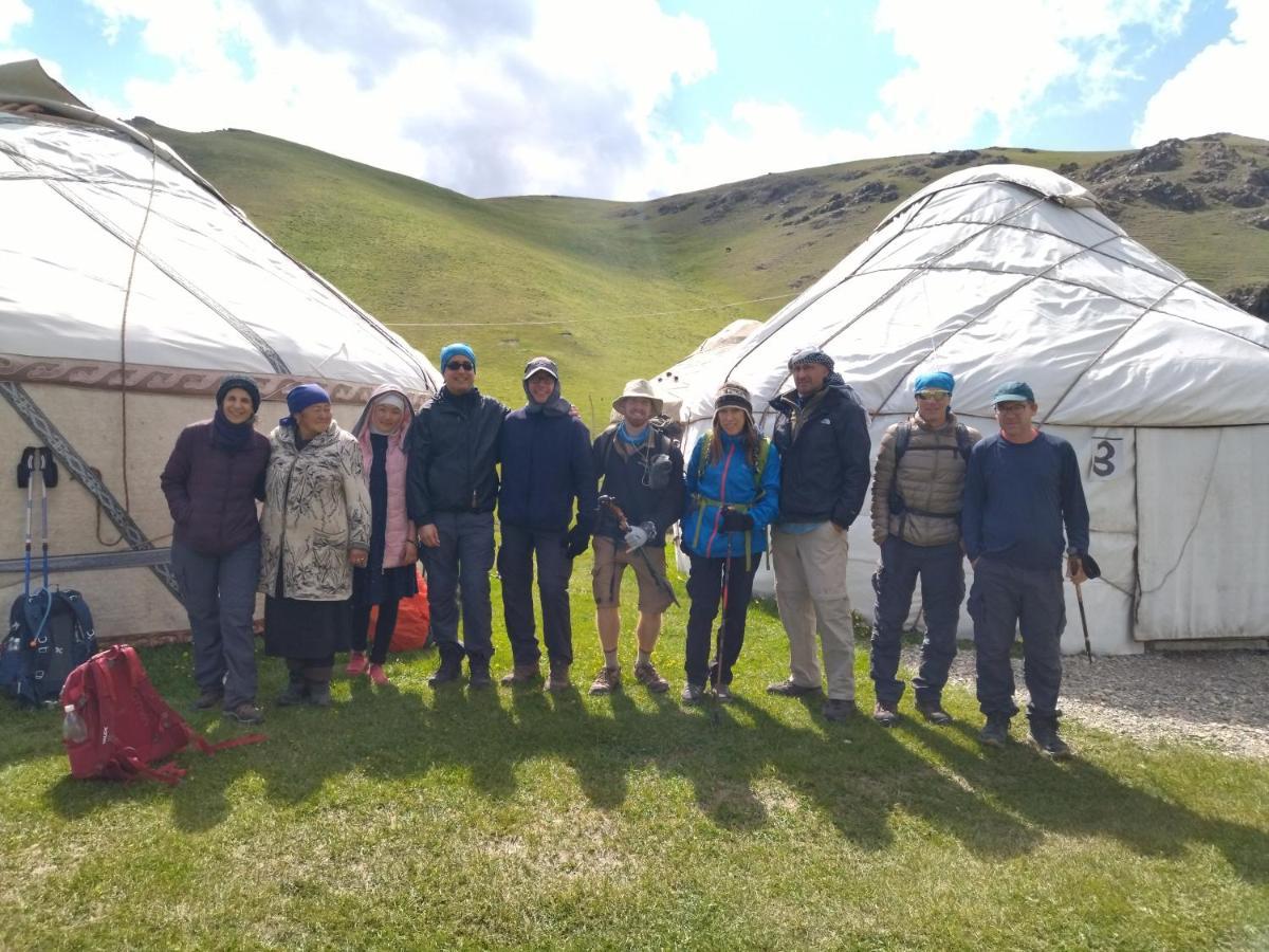 Bagysh Yurt Camp Azamat At Song Kol Lake מראה חיצוני תמונה