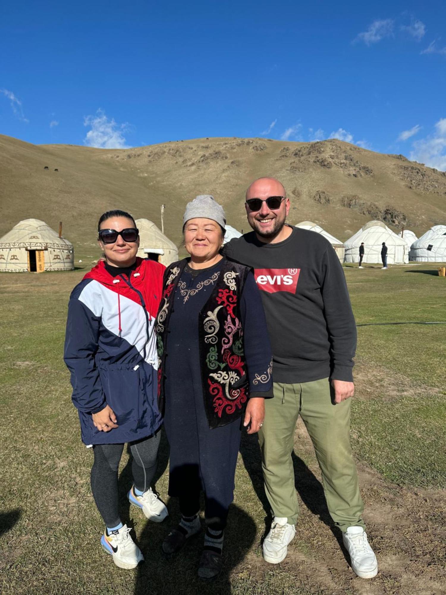 Bagysh Yurt Camp Azamat At Song Kol Lake מראה חיצוני תמונה