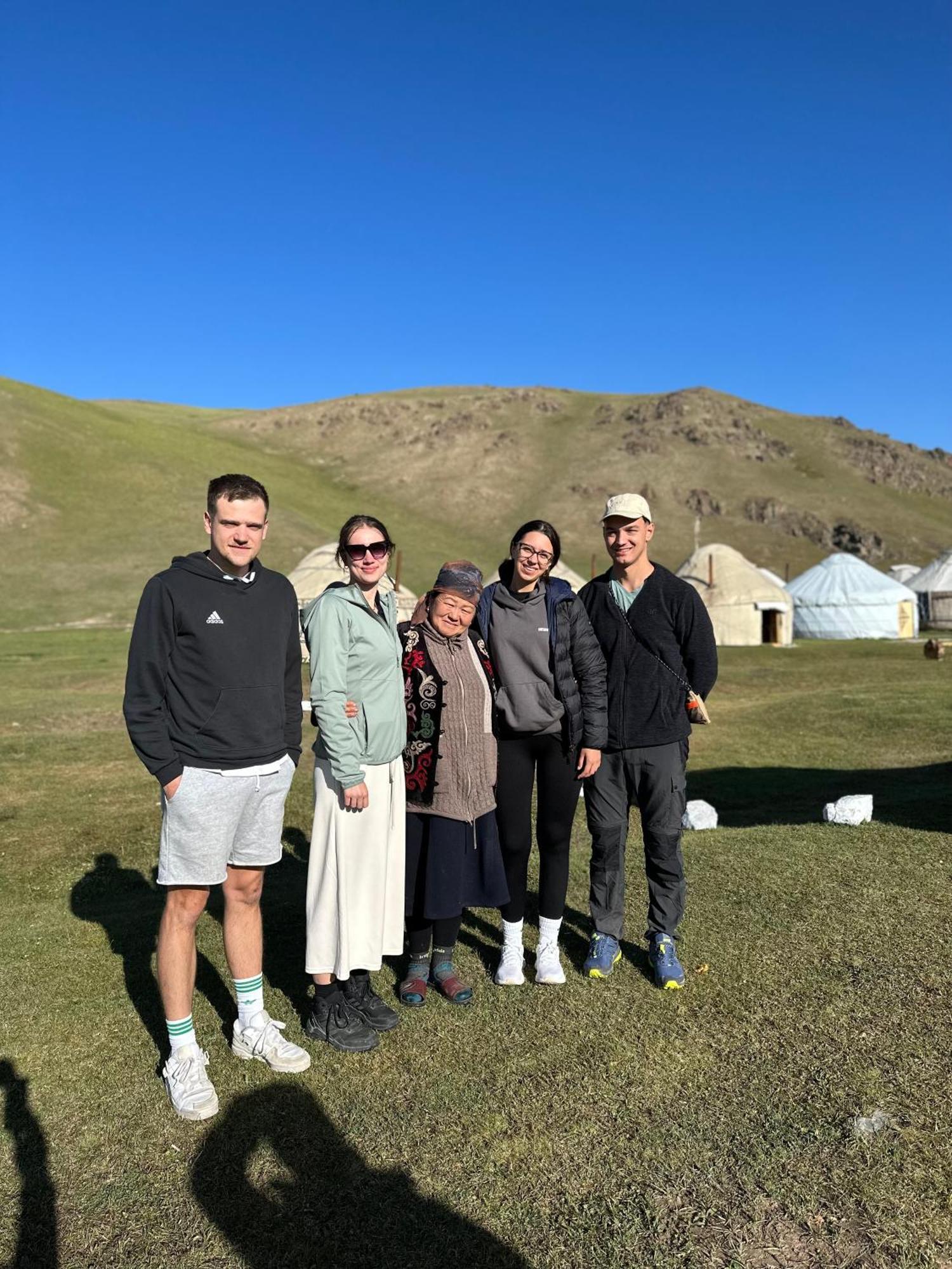 Bagysh Yurt Camp Azamat At Song Kol Lake מראה חיצוני תמונה