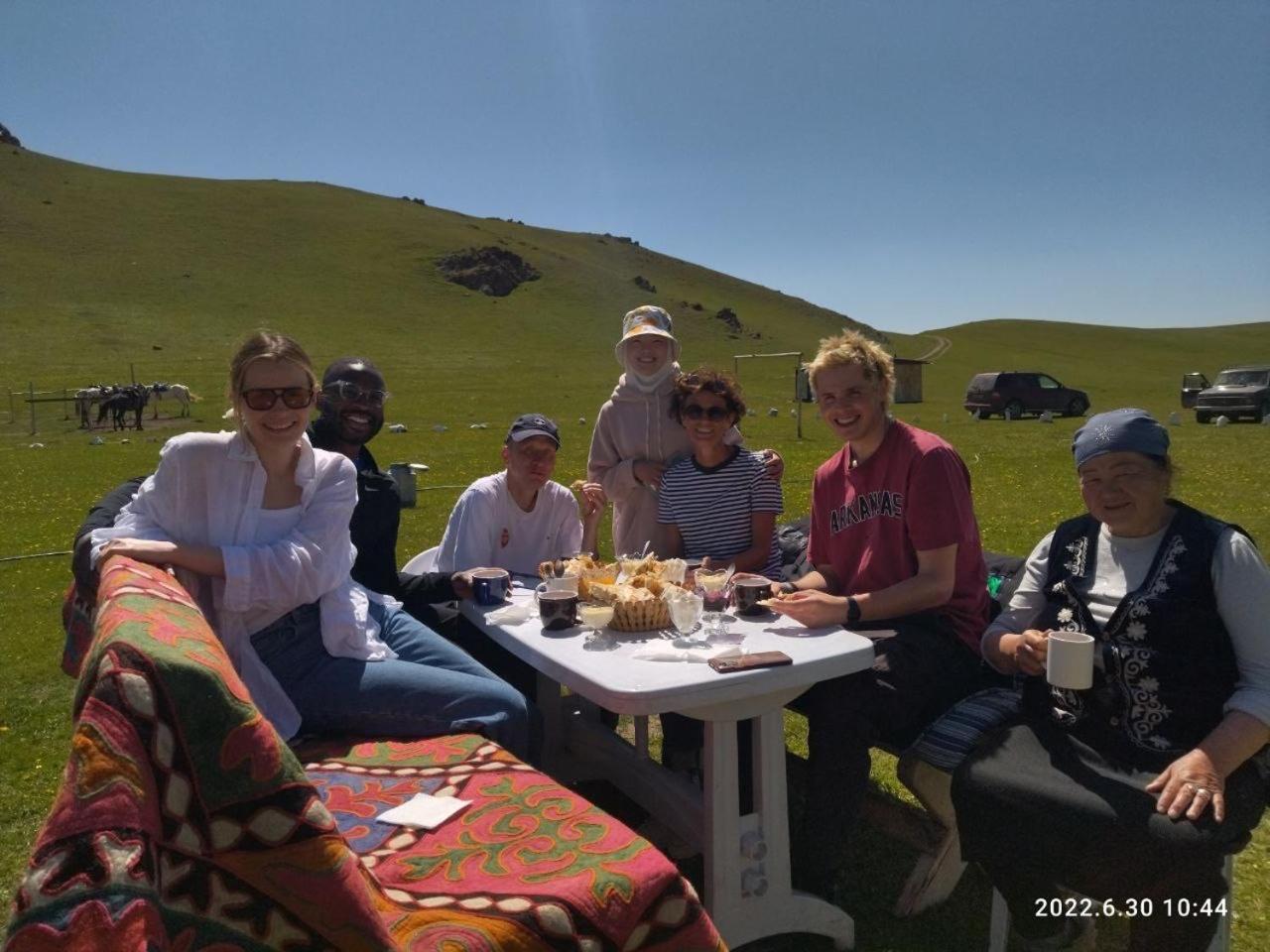 Bagysh Yurt Camp Azamat At Song Kol Lake מראה חיצוני תמונה