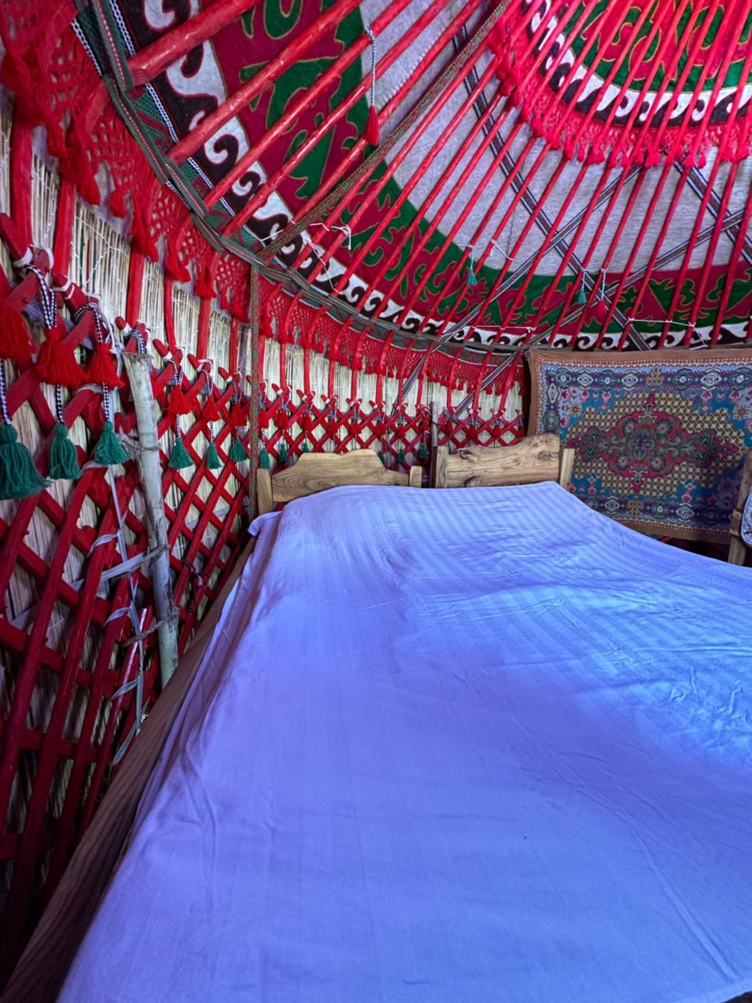 מלון Bagysh Yurt Camp Azamat At Song Kol Lake מראה חיצוני תמונה