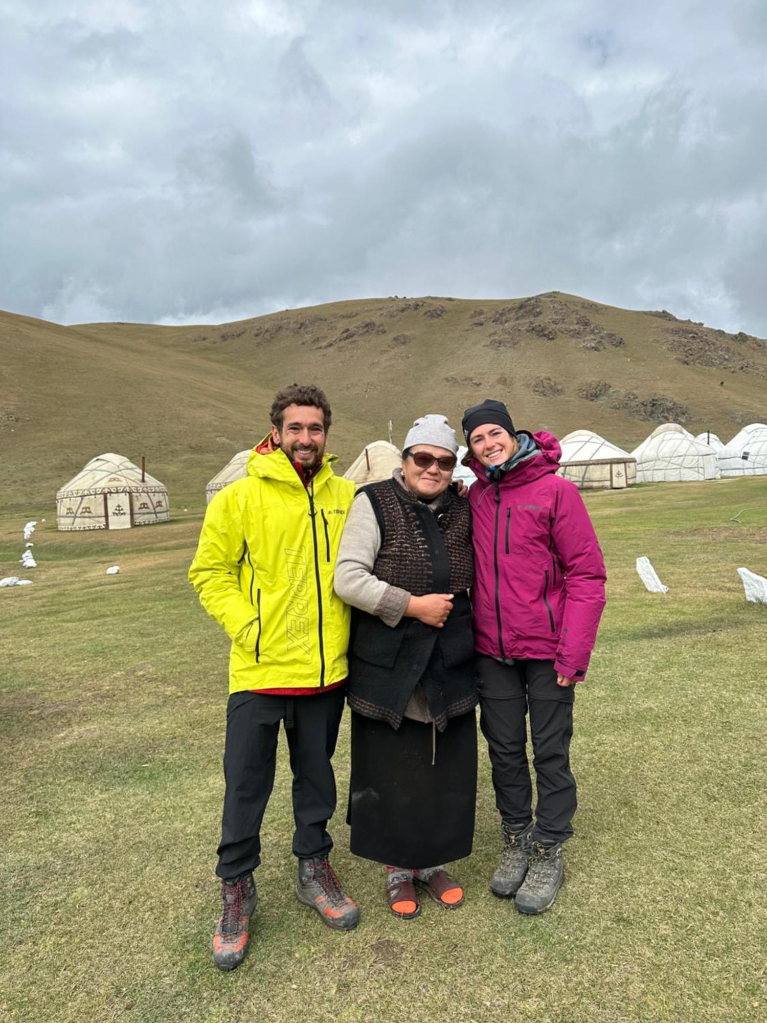 Bagysh Yurt Camp Azamat At Song Kol Lake מראה חיצוני תמונה