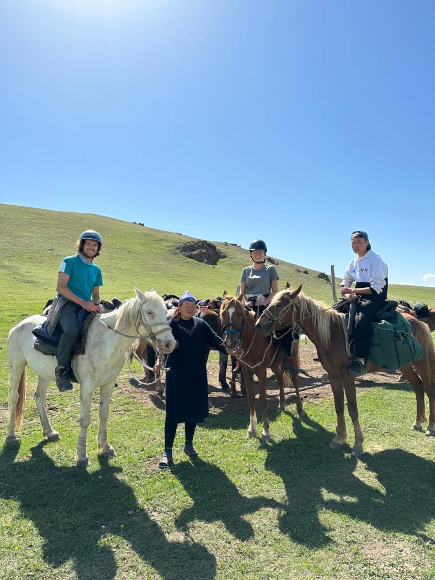 Bagysh Yurt Camp Azamat At Song Kol Lake מראה חיצוני תמונה