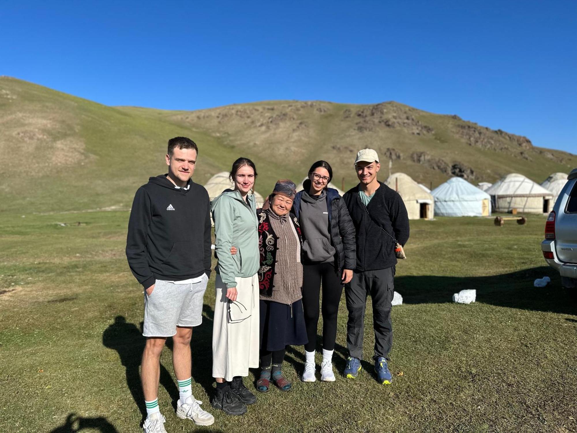 Bagysh Yurt Camp Azamat At Song Kol Lake מראה חיצוני תמונה