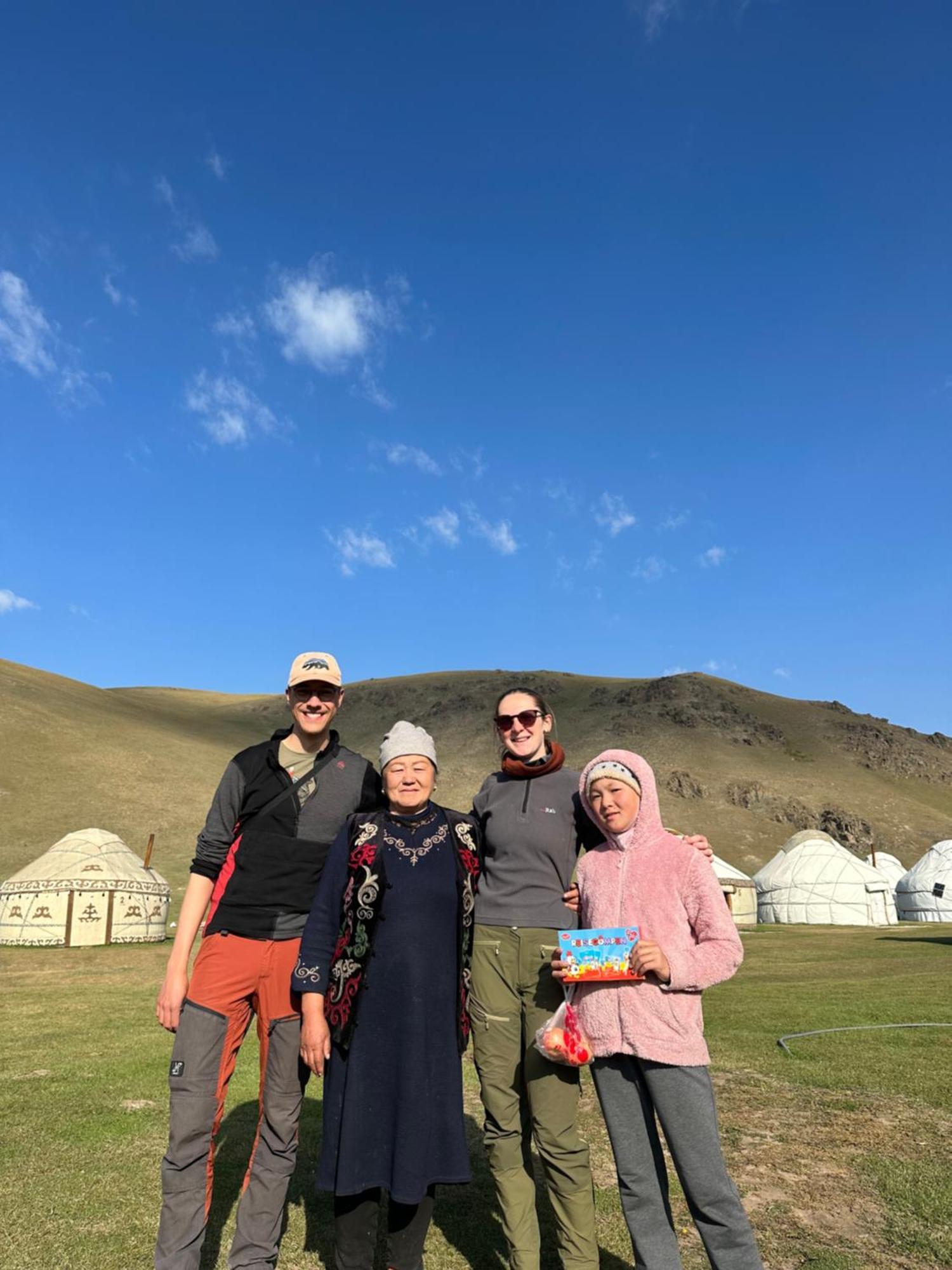 Bagysh Yurt Camp Azamat At Song Kol Lake מראה חיצוני תמונה