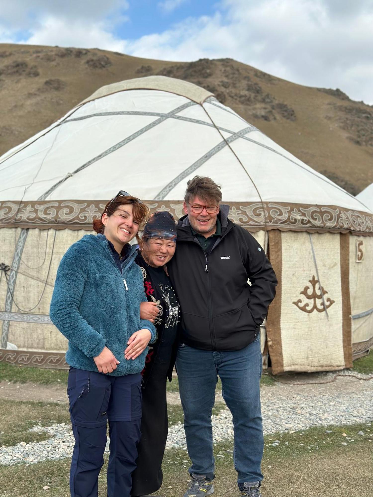 Bagysh Yurt Camp Azamat At Song Kol Lake מראה חיצוני תמונה