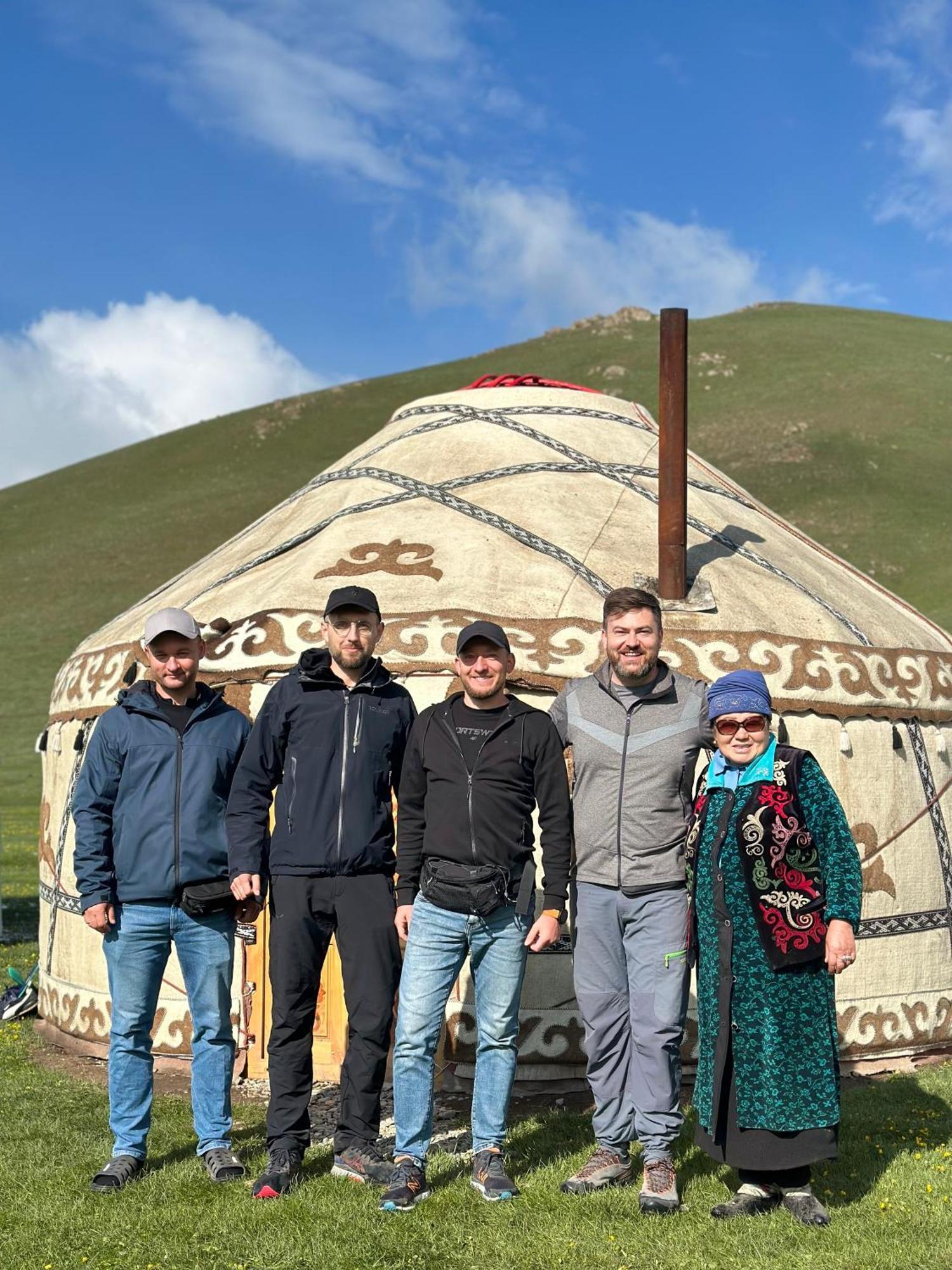 מלון Bagysh Yurt Camp Azamat At Song Kol Lake מראה חיצוני תמונה